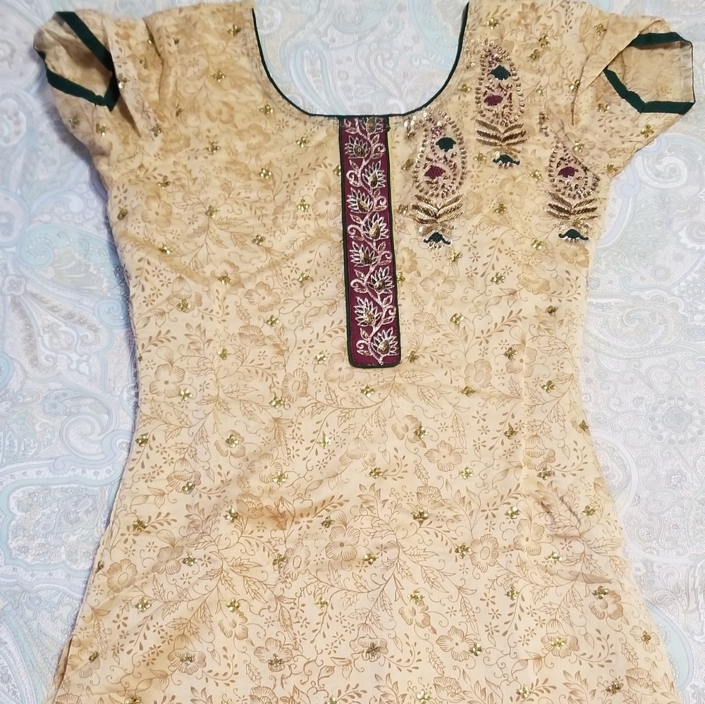 Indian suit